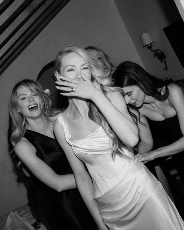 12 Best Wedding Photographers in the UK | British Professional Photography | TOP Luxury Bridal Photographers