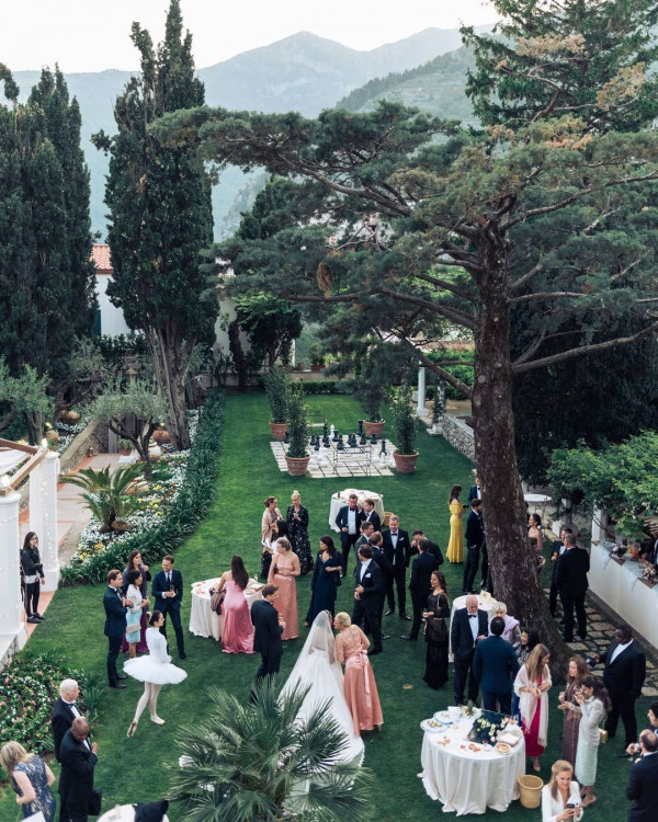 “It is all about finding that spark that speaks to you,” says Jennifer of Lace and Luce