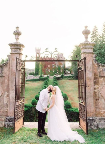 “It is all about finding that spark that speaks to you,” says Jennifer of Lace and Luce