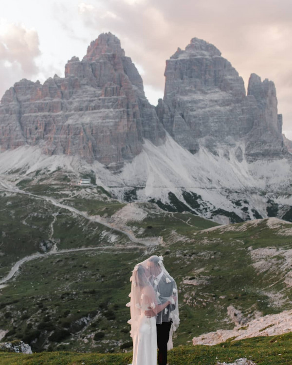 “Piece by piece, I tell their story” explains Magdalena Glowacka of Fotomagoria