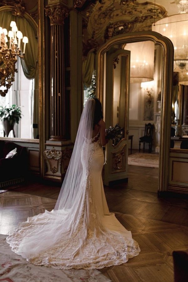 “Piece by piece, I tell their story” explains Magdalena Glowacka of Fotomagoria