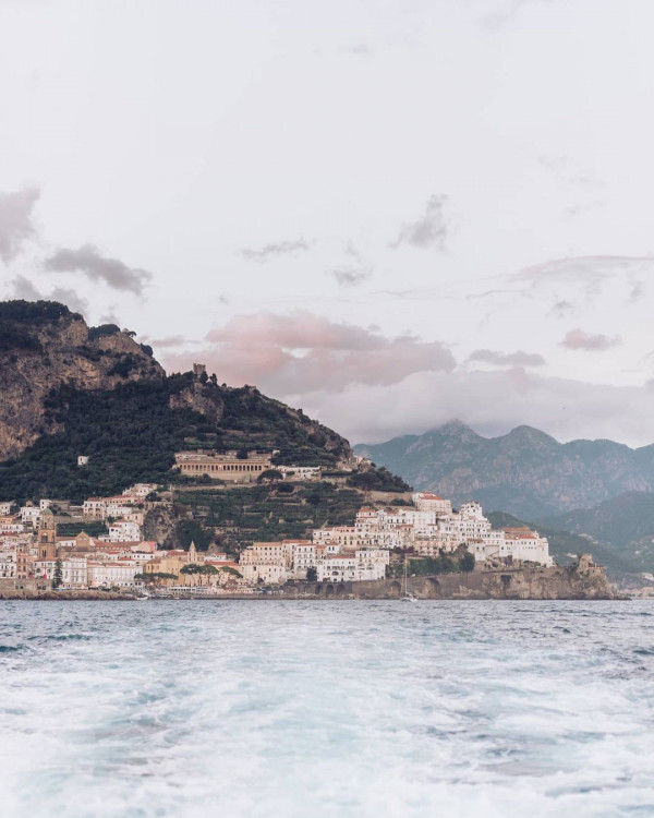 “It is all about finding that spark that speaks to you,” says Jennifer of Lace and Luce