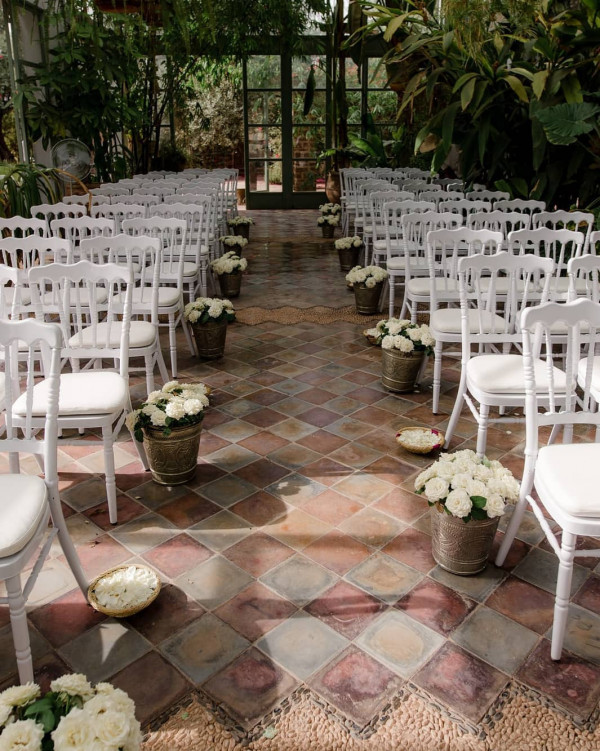 “Piece by piece, I tell their story” explains Magdalena Glowacka of Fotomagoria