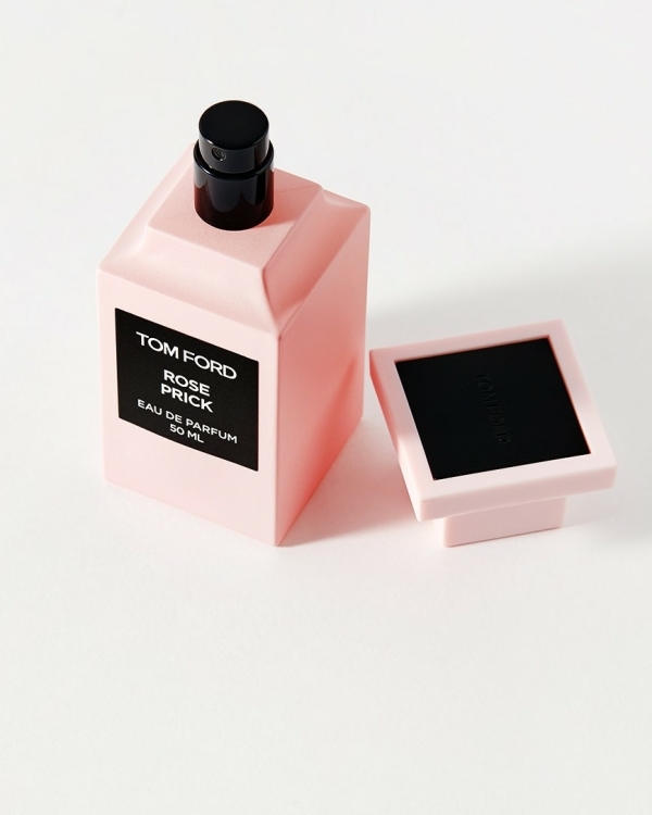 Delicate Perfumes for Women | Wedding perfumes | Dainty, With Floral Notes, the Most Feminine Fragrance