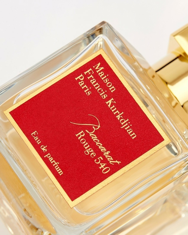 Delicate Perfumes for Women | Wedding perfumes | Dainty, With Floral Notes, the Most Feminine Fragrance