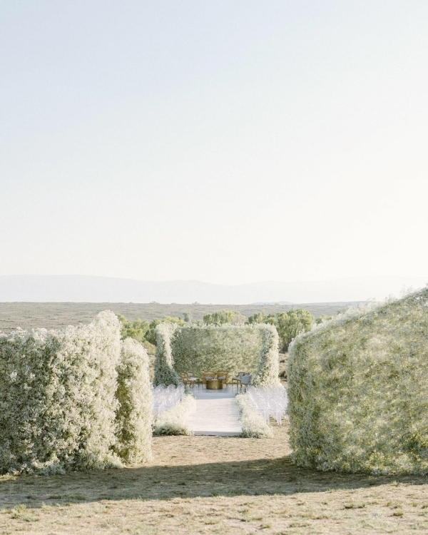 15 Best Wedding Stylists & Florists in