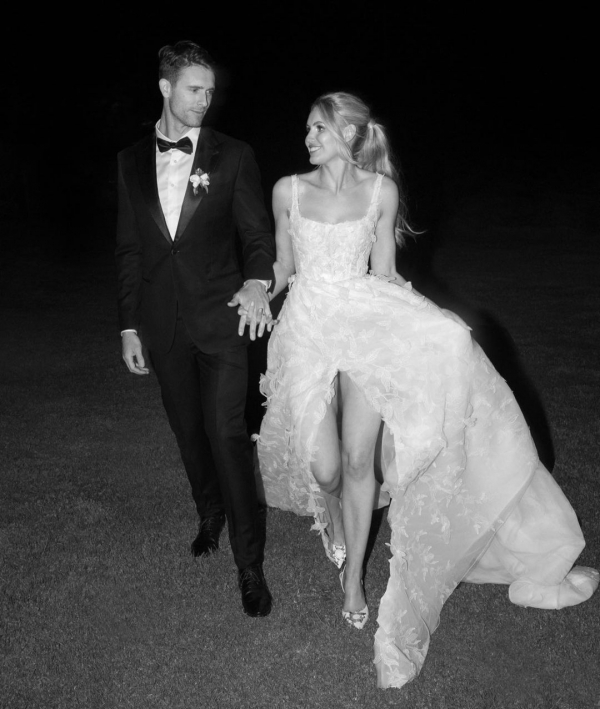 How to Look Your Best in Wedding Photos?