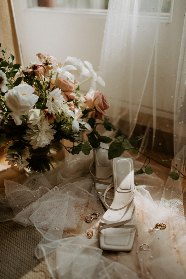 Florists Narcissus & Echo