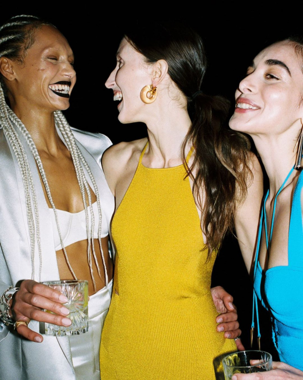 Top 12 Trendy Spring Bridesmaid Dresses | Bridesmaid Outfits for Spring Wedding