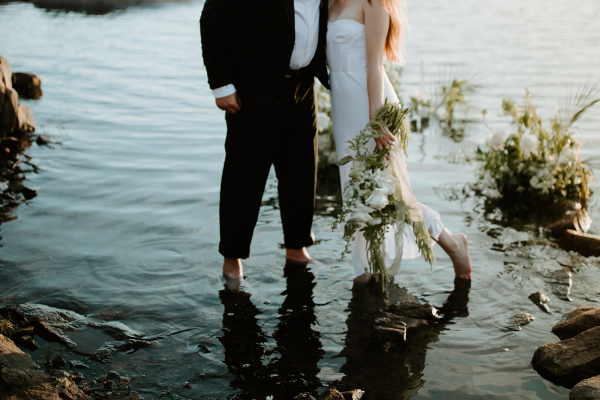 Florists Narcissus & Echo