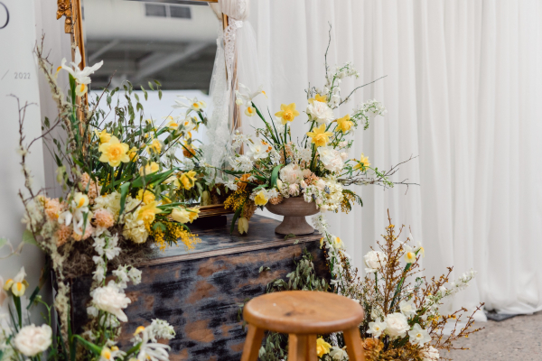 Florists Narcissus & Echo