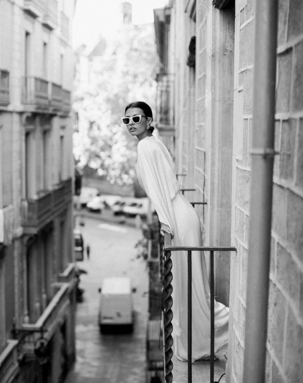 How to Look Your Best in Wedding Photos?