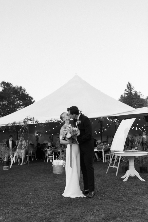 Elegant Wedding at the Beaumaris Yacht Club | Lakeside Wedding Venue in Australia