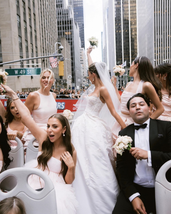 Mismatched Bridesmaid Dresses Guide | Bridesmaid with Different Color Dresses for Bridesmaids | Wedding Party