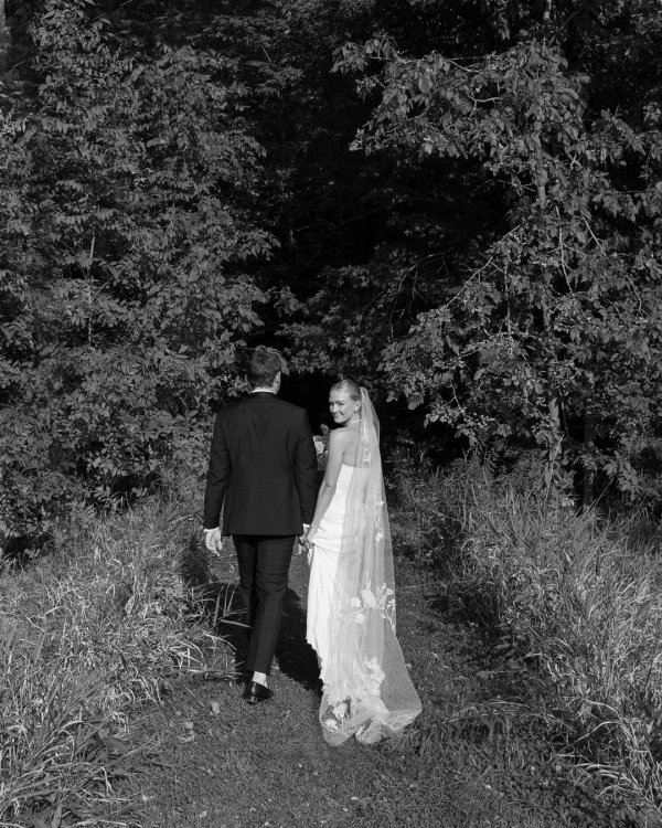 Elegant Wedding at the Beaumaris Yacht Club | Lakeside Wedding Venue in Australia