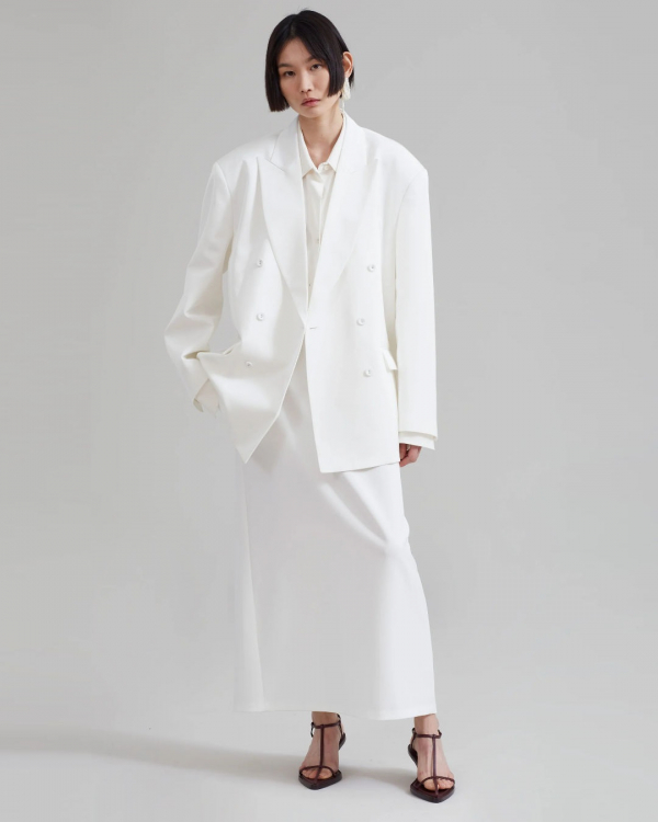 14 Wedding Suit Ideas for Modern Brides