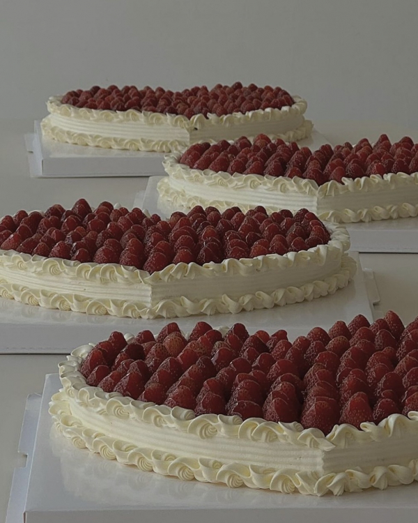 30 Best Wedding Cakes Ideas for Spring 2024 | Dessert Ideas