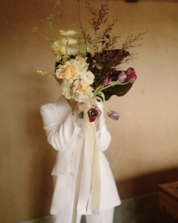 How to Choose Your Wedding Bouquet | Bridal Flower Bouquet Guide