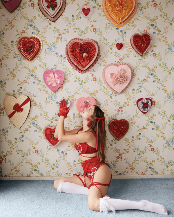 Valentine's Day Lingerie Sets | Selection of Romantic and Sexy Underwear for V-day