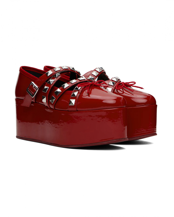 Valentine's Day Outfit Ideas | Best V-day Dresses and Accessories