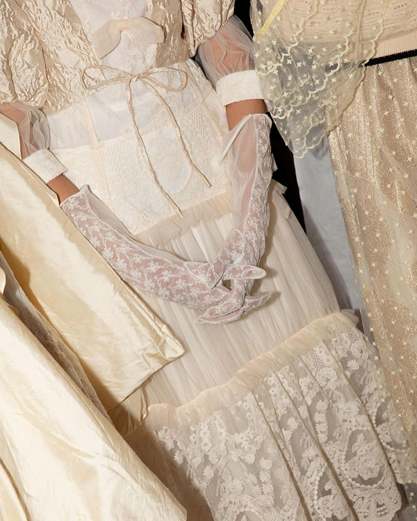 40 Statement Accessories to Complete Your Wedding Wardrobe