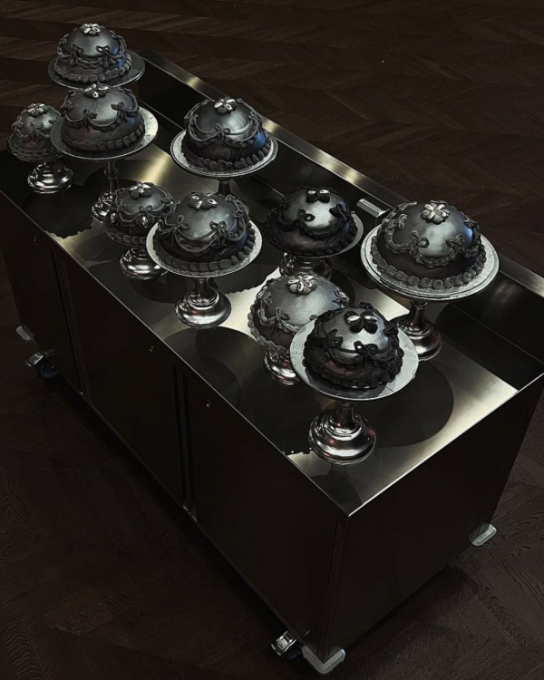 45 Silver Wedding Decor Ideas That Are Totally on Trend