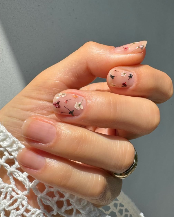 35 Unique Nail Art Designs to Elevate Your Wedding Look