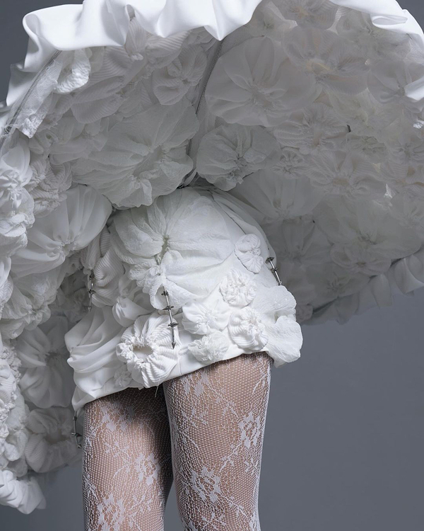 40 Statement Accessories to Complete Your Wedding Wardrobe