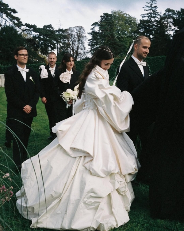 14 Common Wedding Guest Complaints to Avoid