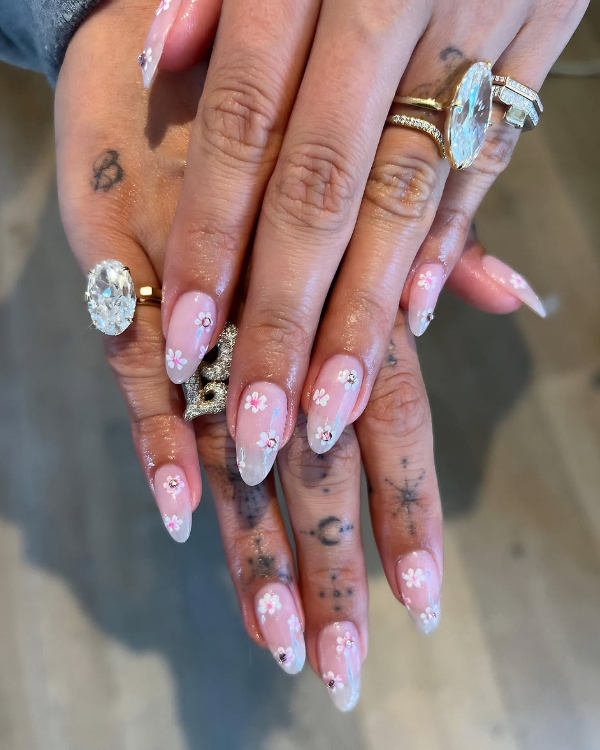 35 Unique Nail Art Designs to Elevate Your Wedding Look