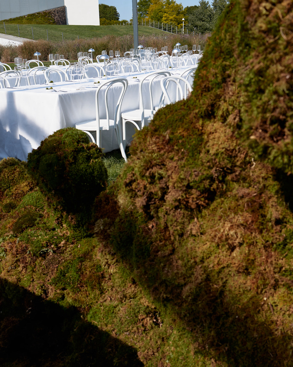 A Surreal Wedding Weekend at a Stunning Architectural Marvel