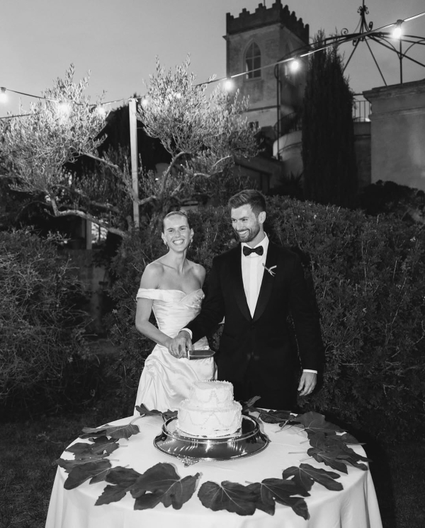 9 Months Until 'I Do'? Here’s a Comprehensive Checklist of Everything to Get Done