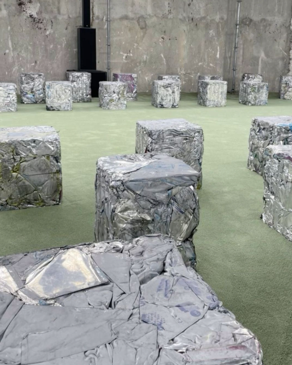 45 Silver Wedding Decor Ideas That Are Totally on Trend