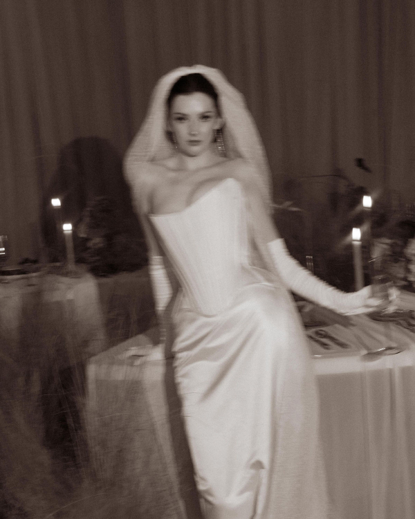 Vintage Dreams, Modern Love