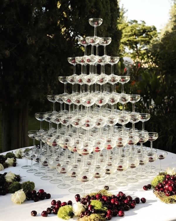 30 Creative Drink Tower Ideas to Elevate Your Cocktail Hour