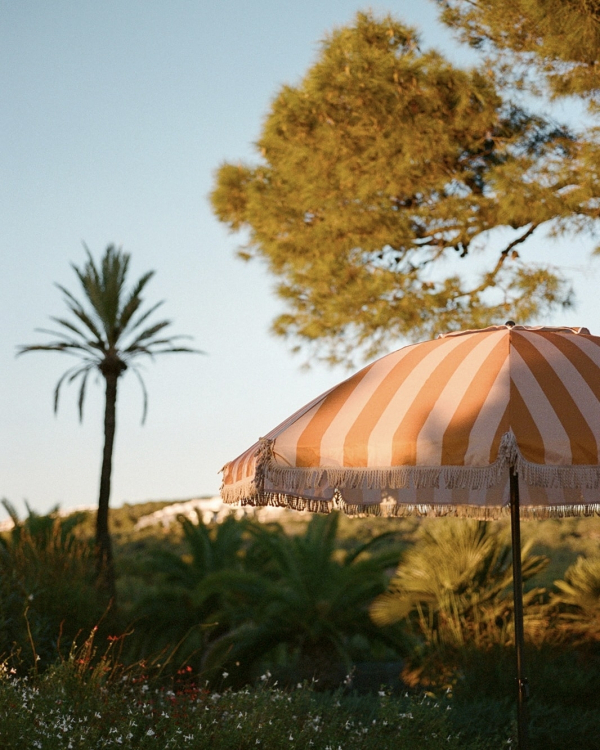 A Chic & Colorful Multi-Day Seaside Celebration in Spain