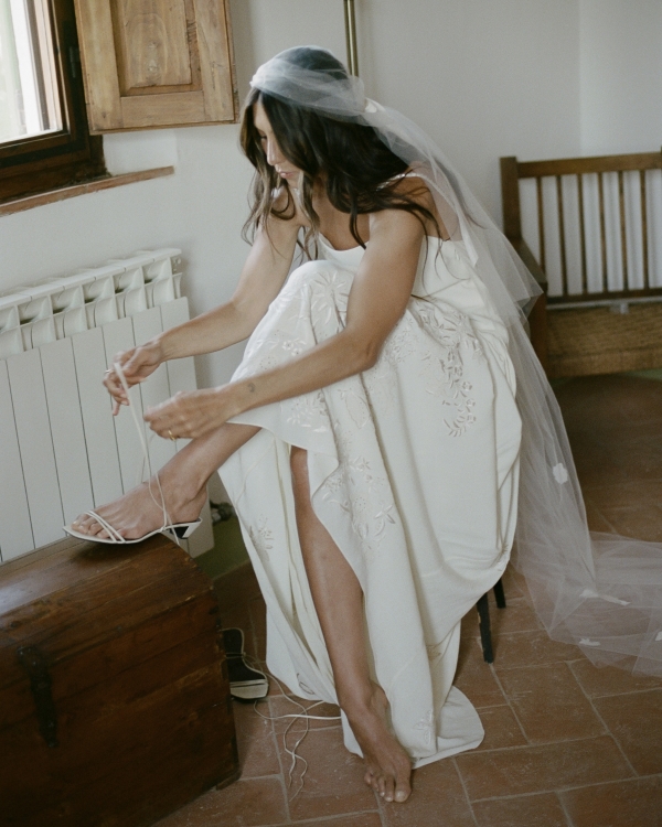 A Joyful Celebration in the Golden Rolling Hills of Tuscany
