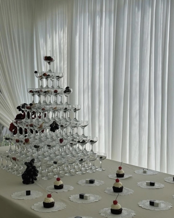 30 Creative Drink Tower Ideas to Elevate Your Cocktail Hour