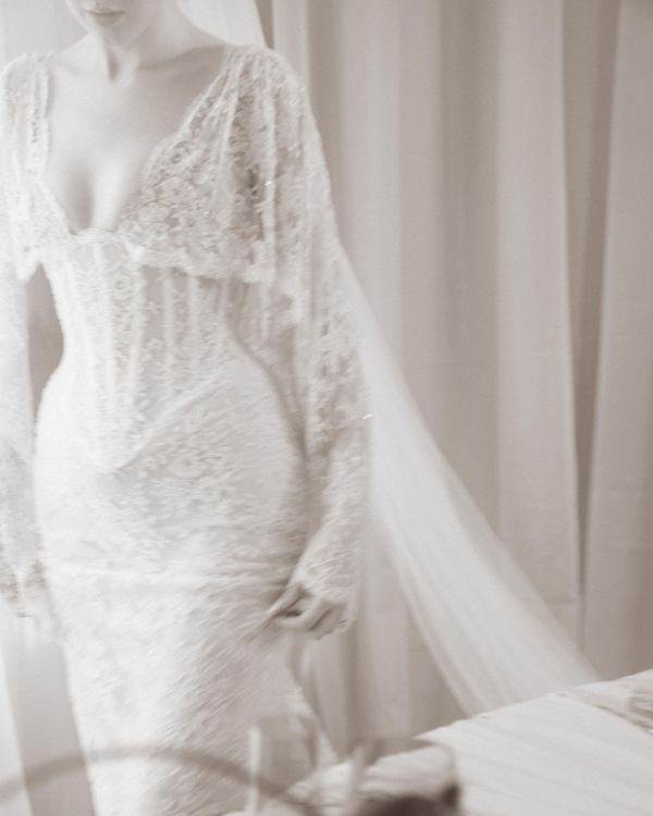 Vintage Dreams, Modern Love