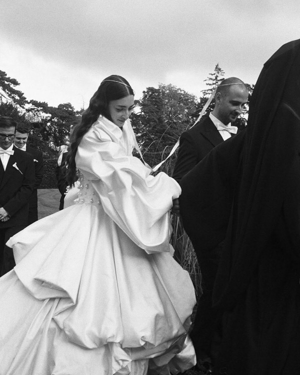 How to Handle Last-Minute Wedding Expenses Without Blowing Your Budget