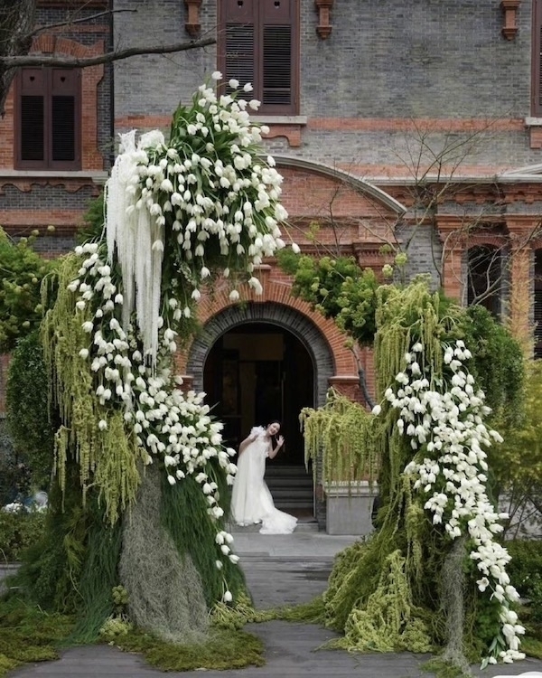 30 Wedding Arch Ideas for a Picture-Perfect Ceremony in 2025