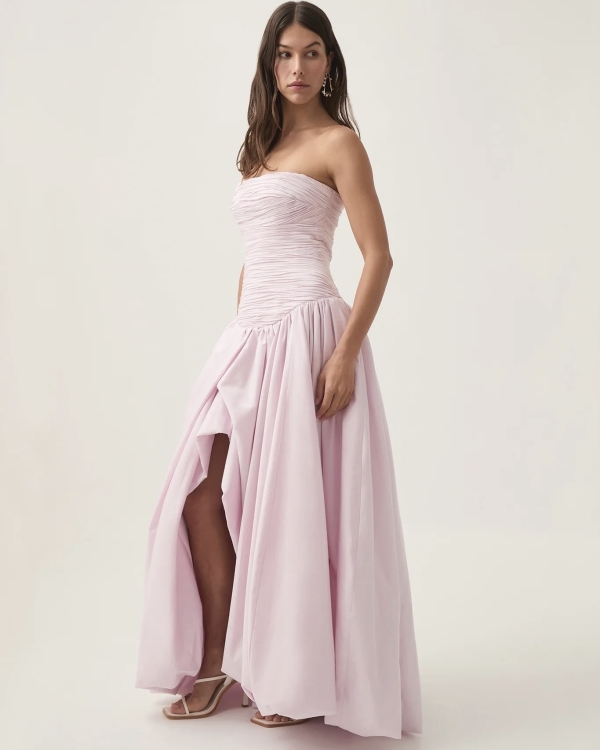 Date Night: 20 Chic Valentine's Day Outfit Ideas