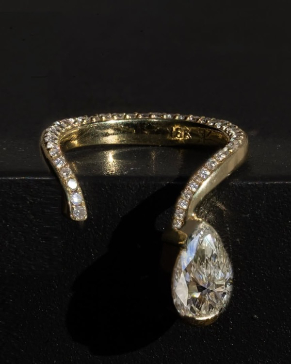 How to Perfectly Pair Your Wedding Band and Engagement Ring: Expert Tips & Trends