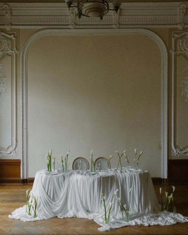 35 Ways to Style Freestanding Floral Stems