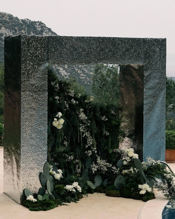 30 Wedding Arch Ideas for a Picture-Perfect Ceremony in 2025