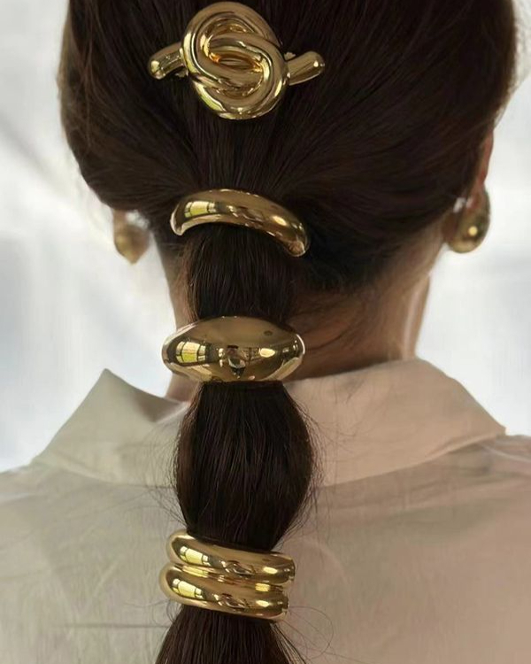 30 Chic Hairstyles for Brides with Long Hair