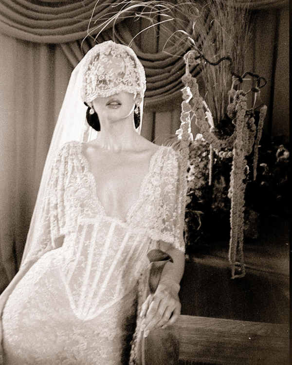 Vintage Dreams, Modern Love