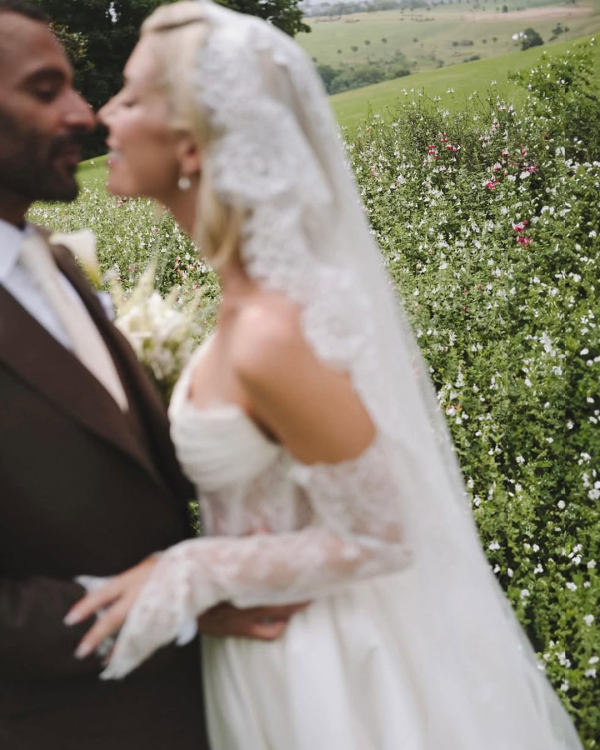 23 Best Wedding Photographers in Australia | Modern, Cinematic Photography | TOP Luxury Bridal Photographers