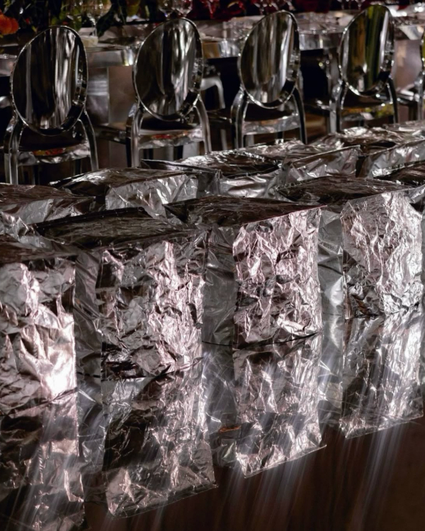 45 Silver Wedding Decor Ideas That Are Totally on Trend