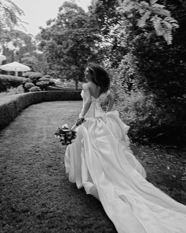 23 Best Wedding Photographers in Australia | Modern, Cinematic Photography | TOP Luxury Bridal Photographers